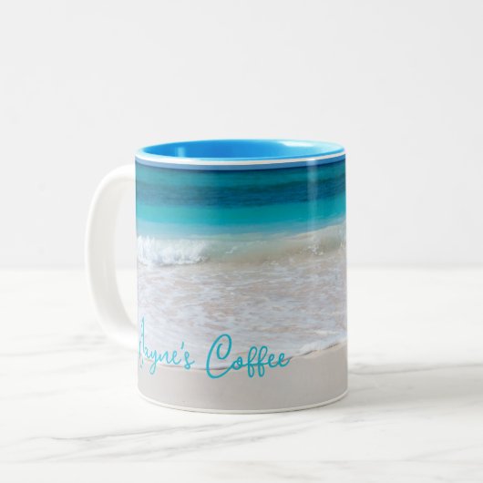 Personalisierte Kaffee-Tasse im tropischen Strand Zweifarbige Tasse (Vorderseite Links)
