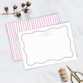 Personalisierte Karte mit rosa Wavy Border
