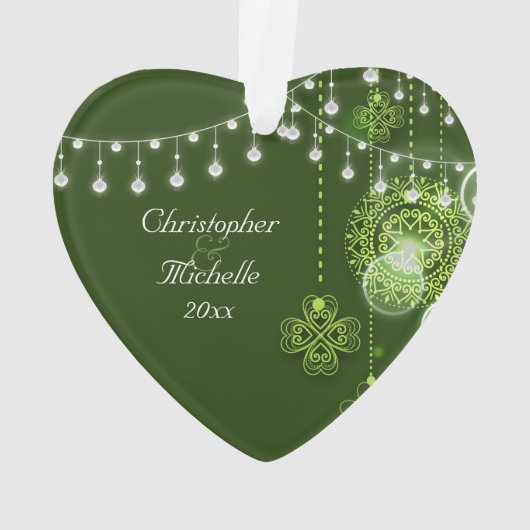 Personalisierte keltische Clovers Irische Liebe Ornament (Rückseite)