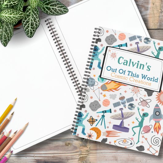 Personalisierte Kid Sketch-Muster für Weltraumdood Notizblock
