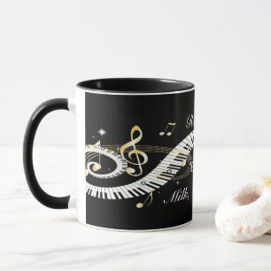 Personalisierte Klaviertasten und goldene Musiknot Tasse