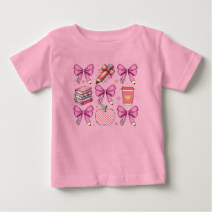 Personalisierte Kokette, rosa Bogen, Äpfel, Bücher Baby T-shirt