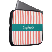 Personalisierte Korallenrosa und weiße Streifen Laptopschutzhülle (Vorne Rechts)