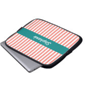 Personalisierte Korallenrosa und weiße Streifen Laptopschutzhülle (Vorne Knopf)
