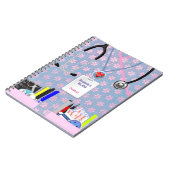 Personalisierte Krankenschwester steckt Rosa u. Notizblock (Linke Seite)