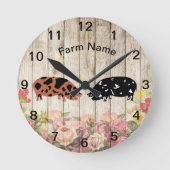 Personalisierte KuneKune-Schweinezucht Runde Wanduhr (Vorderseite)