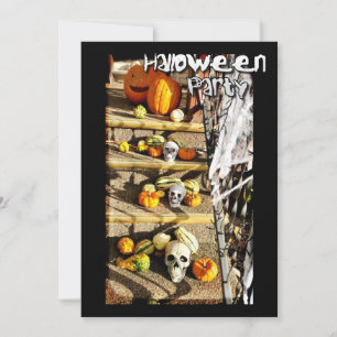 Personalisierte Kürbisse und Totenköpfe Halloween- Einladung