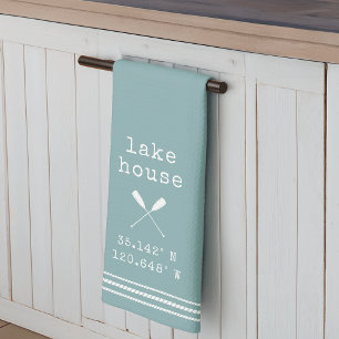 Personalisierte Lake House-Koordinaten Geschirrtuch