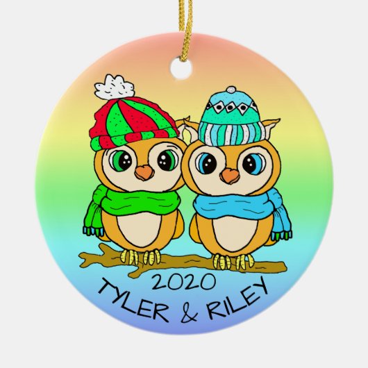 Personalisierte LGBT Love Birds Owls Weihnachten Keramik Ornament (Vorne)