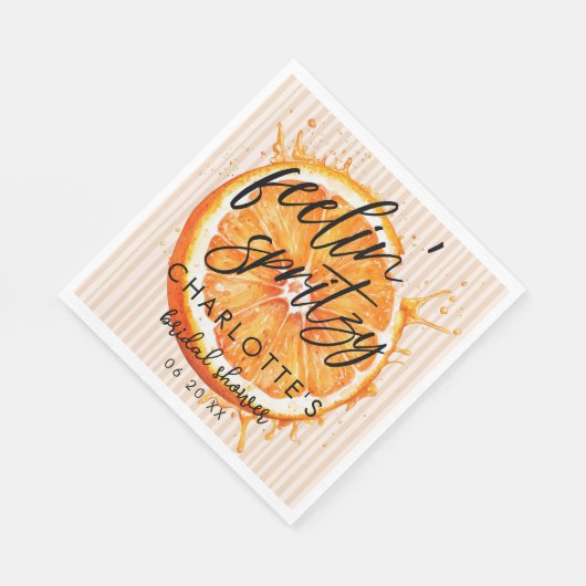 Personalisierte Liebe im First Spritz Brautparty Serviette (Ecke)