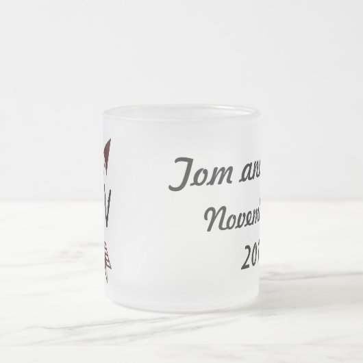Personalisierte Liebe mit Mattierter Tasse der Pfe (Mittel)