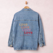Personalisierte Liebe Moderne Typografie Jeansjacke (Hangar)