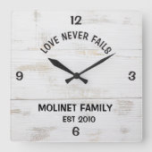 Personalisierte "Liebe Versage nie" Rustikale Uhr (Vorderseite)