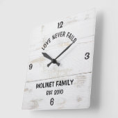 Personalisierte "Liebe Versage nie" Rustikale Uhr (Winkel)