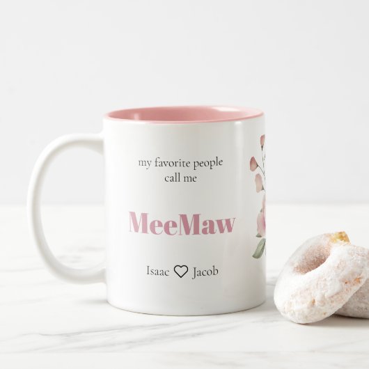 Personalisierte Lieblings-Leute rosa Oma Zweifarbige Tasse (Mit Donut)