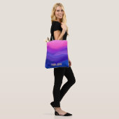 Personalisierte lila abstrakte Chic-Tasche Tasche (Am Model)