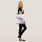 Personalisierte lila Dendrobium-Orchidee Tasche (Am Model)