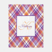 Personalisierte Lila, orange und weiße Karierte Bl Fleecedecke (Vorderseite)