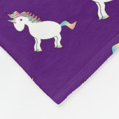 Personalisierte lila Regenbogen Namensunicorns Fleecedecke (Ecke)