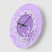 Personalisierte Lilac-Skalierung Große Wanduhr (Winkel)