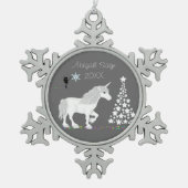 Personalisierte magische Weiße Einhorn und Fairy Schneeflocken Zinn-Ornament (Vorderseite)