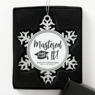 Personalisierte Master-Grad-Abschluss meistert es Schneeflocken Zinn-Ornament