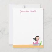 Personalisierte Meerjungfrau | Schwarzes Haar rosa Einladung (Vorderseite)