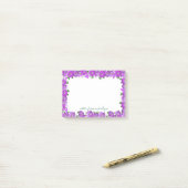 Personalisierte mehrfarbige Lila Florals Post-it Klebezettel (Auf Schreibtisch)