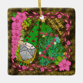 PERSONALISIERTE MERRY CHRISTMAS MIT GNOME XMAS TRE KERAMIKORNAMENT (Vorderseite)