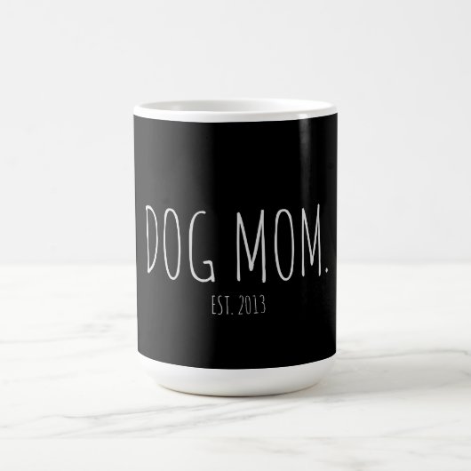 Personalisierte moderne Hunde-Mama Verwandlungstasse (Zentrum)