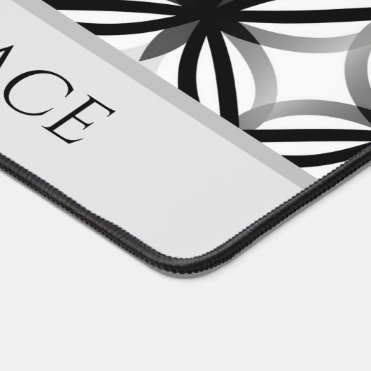 Personalisierte, moderne Schwarz-Weiß-Schreibmatte Schreibtischunterlage (Ecke)