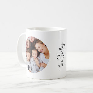 Personalisierte moderne Skriptfamilie Name zwei Fo Kaffeetasse