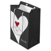 Personalisierte moderne Vögel in Liebe Rotes Herz Mittlere Geschenktüte (Vorderseite Schrägansicht)
