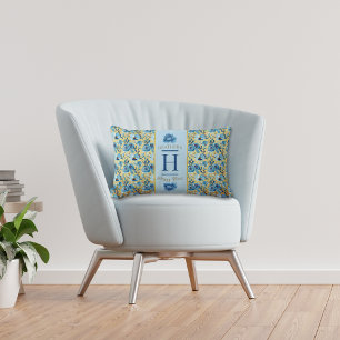 Personalisierte Monogram Blue Rose Happy Place Lendenkissen