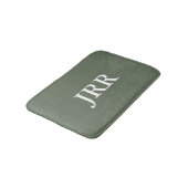 Personalisierte Monogram Deep Lichen Green Badematte (Schrägansicht)