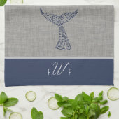 Personalisierte Monogram Nautic Whale Schwanz Line Geschirrtuch (Gefaltet)