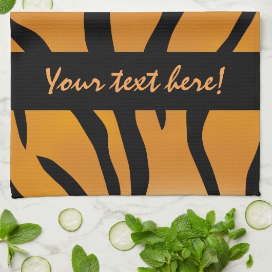 Personalisierte Monogram Wild Thing Tiger Streifen Handtuch (Gefaltet)