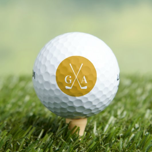 Personalisierte Monogramm-Initialen mit Crossed Cl Golfball (Insitu T-Shirt)
