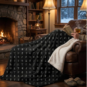 Personalisierte Monogramm- & Runensymbol-Decke Sherpadecke