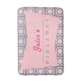 Personalisierte Name Hideaway MCM Badematte (Vorderseite Vertikal)