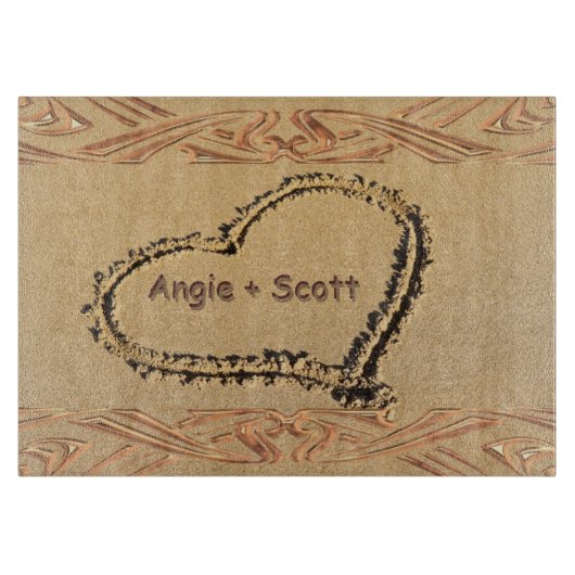 Personalisierte Namen Romantisches Herz am Strand  Schneidebrett (Vorderseite)