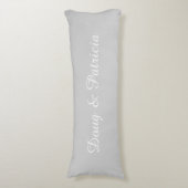 Personalisierte Namenskombination Seitenschläferkissen (Vorderseite Vertikal)