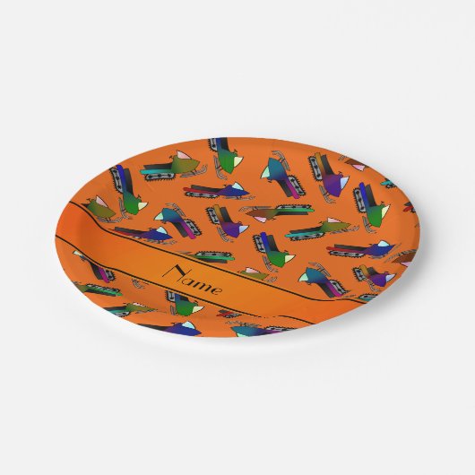 Personalisierte Namensorange Snowmobiles Pappteller (Schrägansicht)