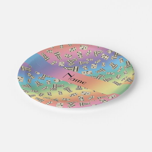Personalisierte Namensregenbogendominos Pappteller (Schrägansicht)