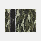 Personalisierte Namenswaldgrün-Glittertarnung Fleecedecke (Vorderseite (Horizontal))