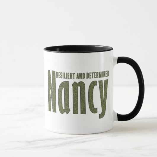 Personalisierte "Nancy" in der dunklen Armeegründe Tasse (Rechts)