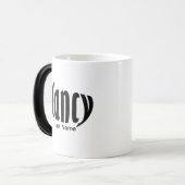 Personalisierte "Nancy" in Schwarz und Weiß Verwandlungstasse (Vorderseite Links)
