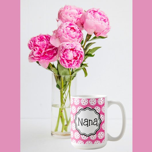 Personalisierte Narbenrosa und weißes Pickleball Milchtasse