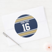 Personalisierte Navy Blue und Gold Sportstreifen Runder Aufkleber (Umschlag)