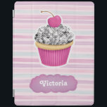 Personalisierte Niedliche Pink Cupcake iPad Smart  iPad Hülle<br><div class="desc">Dieses Ipad smart cover ist mit einem schicken funkelnd Kuchen mit einer Kirsche auf der Oberseite dekoriert. Dieses kleine Notizbuch hat einen rosa und lila gestreiften Hintergrund. Personalisieren Sie es mit Ihrem Namen. Gut für die Rückkehr zur Schule. Entworfen für Sie von BlackBerry Boulevard.</div>